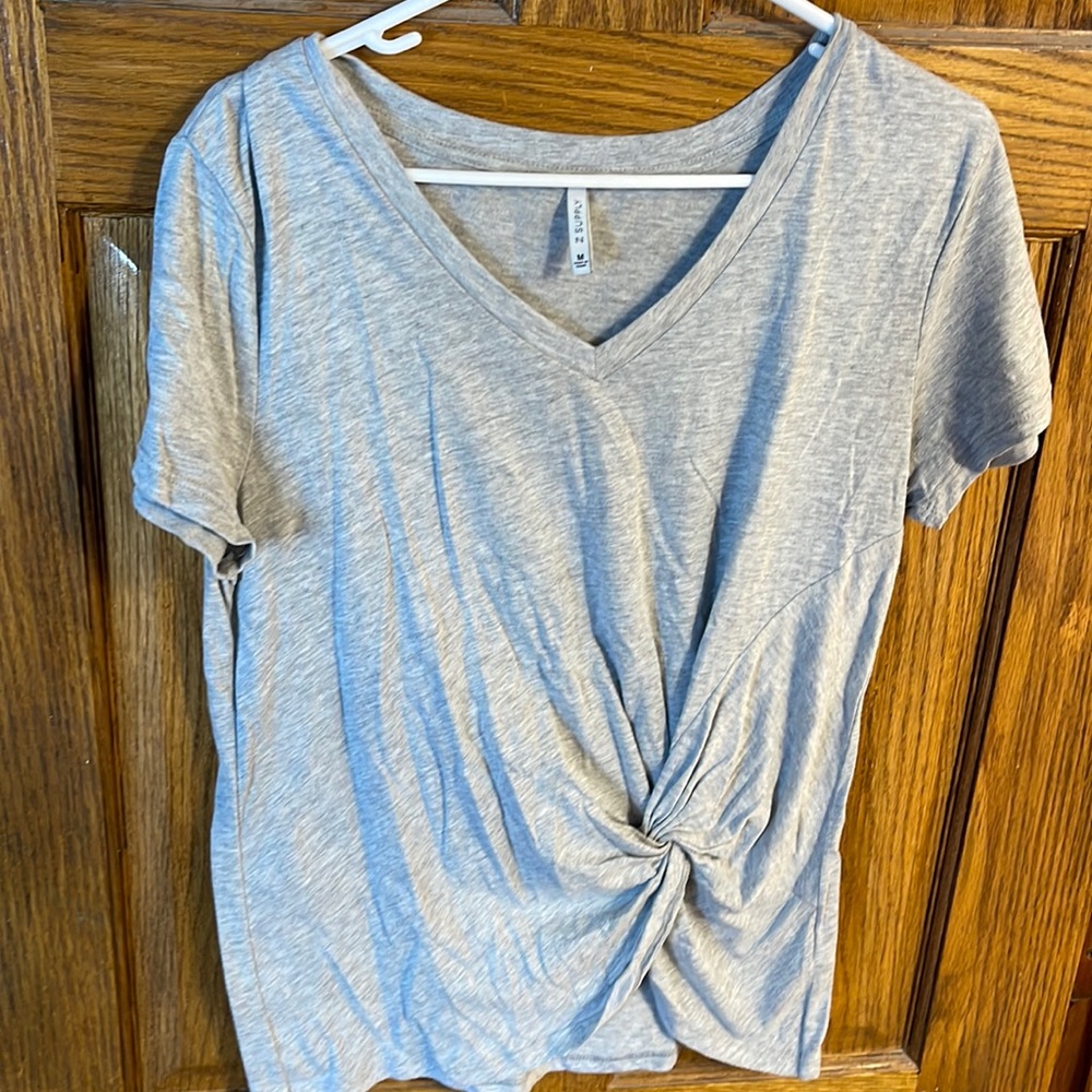 Medium Z Supply Side knot shirt